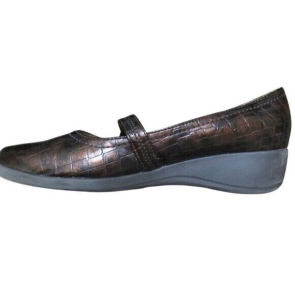 LifeStride Demi Brown Croc Embossed Mary Jane Buckle Comfort Wedges Antifatigue - Picture 10 of 13